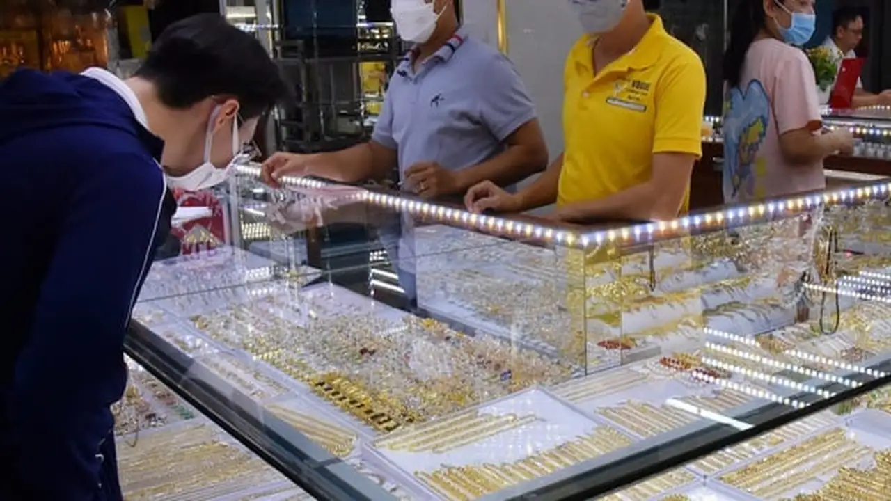 قفزة الذهب العالمية.. الأسعار تسجل ارتفاعاً استثنائياً بقيمة 107 دولارات للأوقية